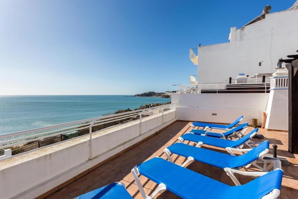 Refurbished Beachfront House, Pool, Ac, Wifi, Albufeira, Sea View מראה חיצוני תמונה