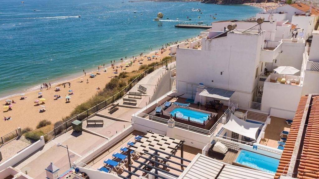 Refurbished Beachfront House, Pool, Ac, Wifi, Albufeira, Sea View מראה חיצוני תמונה