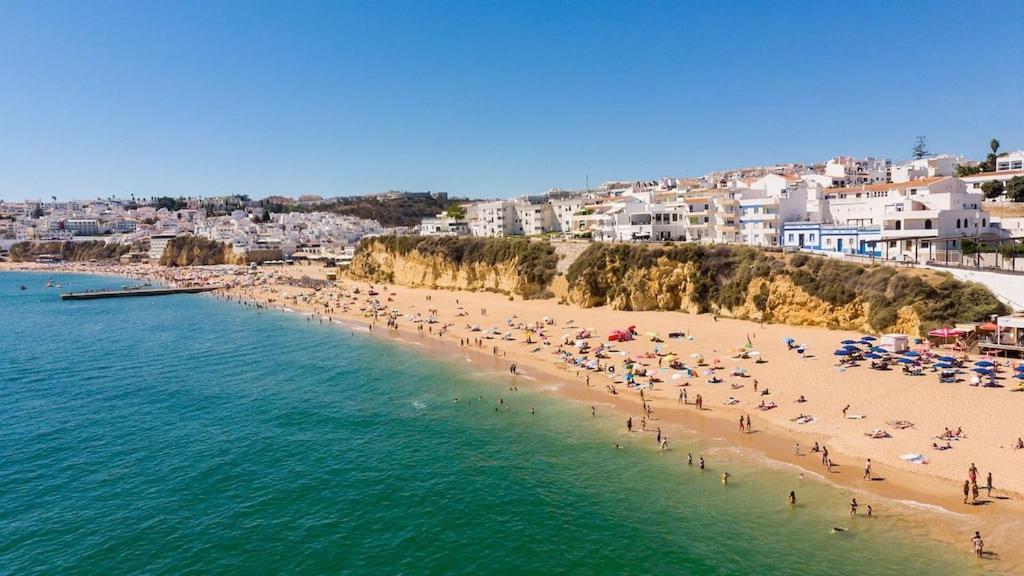 Refurbished Beachfront House, Pool, Ac, Wifi, Albufeira, Sea View מראה חיצוני תמונה
